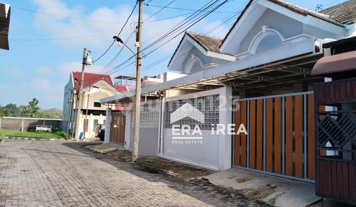 Dijual Rumah Cluster di Solo Baru Dekat The Park Mall