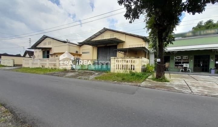Warehouse for Rent Cheap in Solo Near Sunggingan Boyolali Market