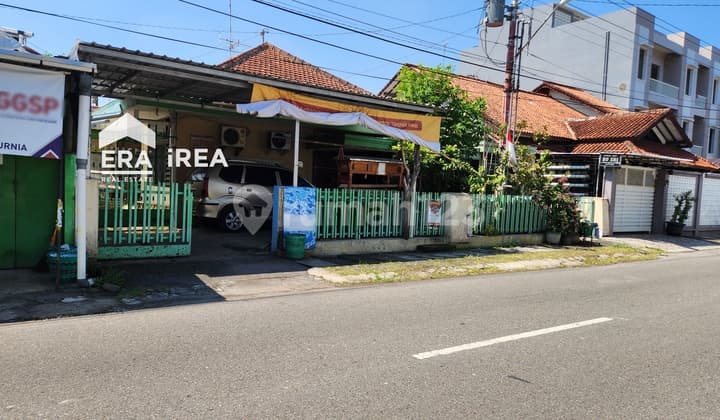 Dijual Rumah Area Strategis di Solo Pusat Jajar