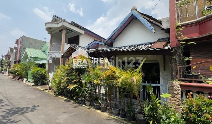 Dijual Rumah 2 Lantai di Solo Dekat Pusat Bisnis Solo Baru