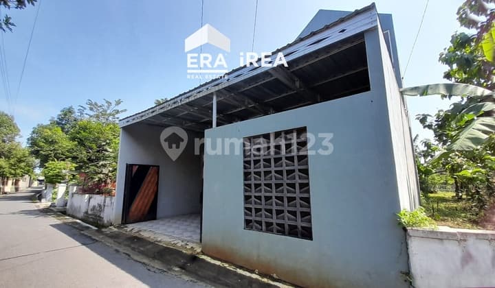Dijual Rumah 2 Lantai di Solo Dekat Taman Pancasila