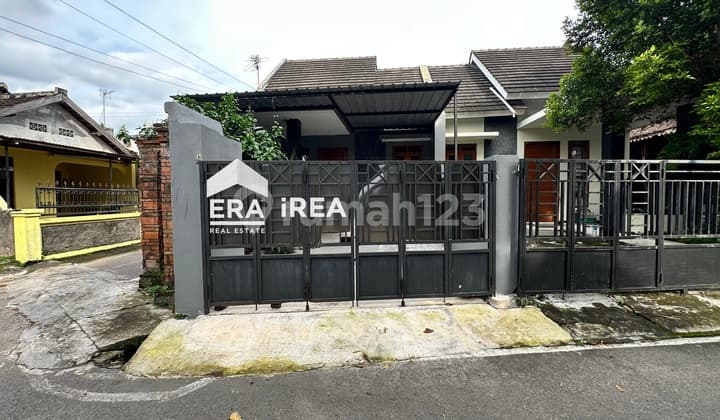 Rumah Minimalis Hook Dijual di Solo Dekat RS JIH