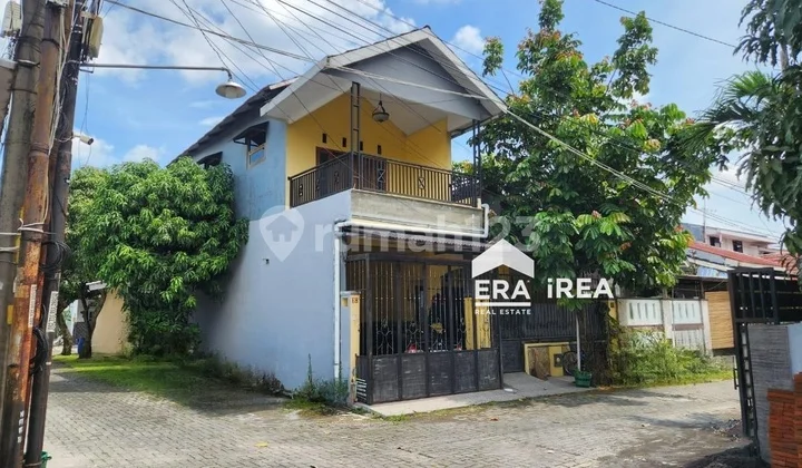 Rumah Hook Dijual 2 Lantai Colomadu Solo Dekat Exit Tol Klodran