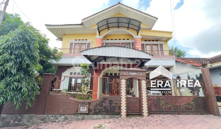 For Sale Luxury 2-Story House in Solo Jebres