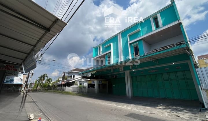 Shop for Rent in Solo Sumber Near Superindo Banyuanyar