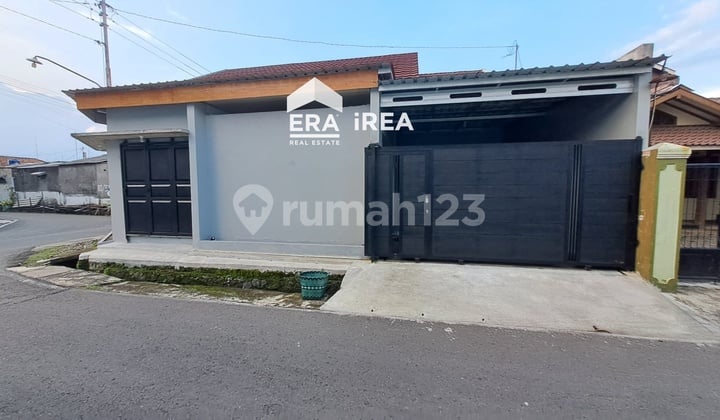 Rumah Dijual di Solo Kadipiro Dekat Kampus Unisri