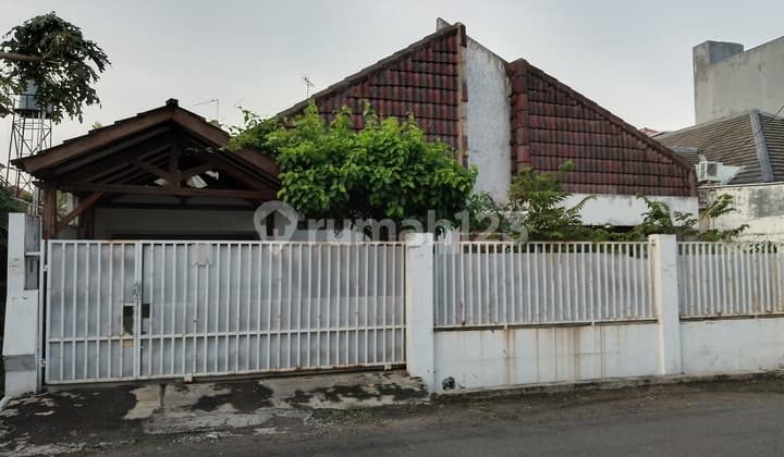 Rumah 1 Lantai Di Lokasi Elite Kayuputih Selatan, Bebas Banjir, Asri. Harga Termurah