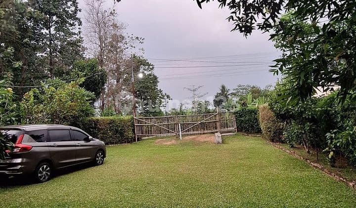 Villa Rumah Bagus di Bogor Suasana Tenang Damai SHM