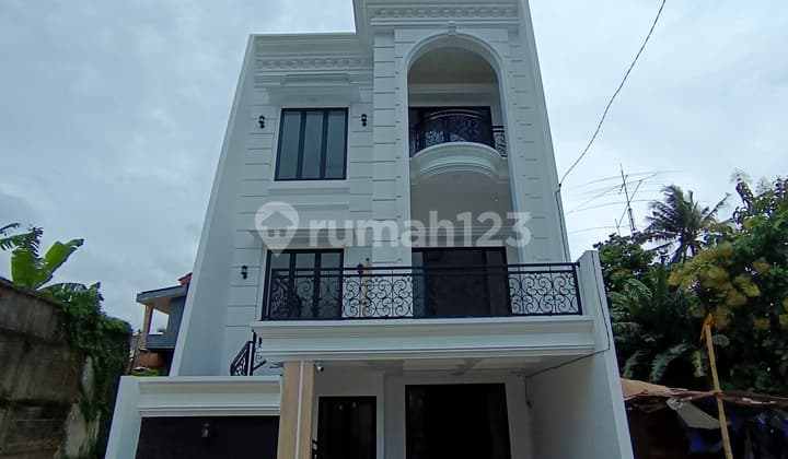 Brand New, Perumahan Elit dengan Fasilitas Pool di Jagakarsa