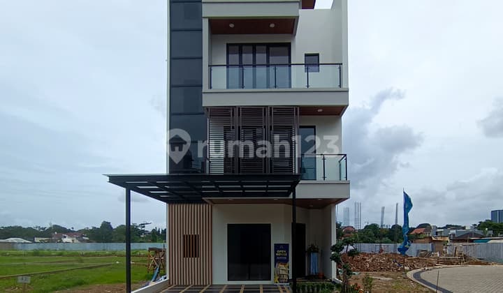 Rumah Kontemporer Lokasi Strategis di Cilandak Kko, Jakarta Selatan