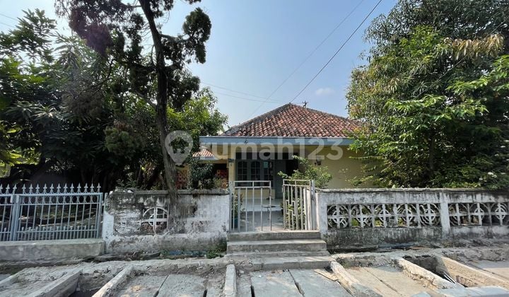 Property Exclusive!! Dijual Cepat Rumah dengan Akses Mudah