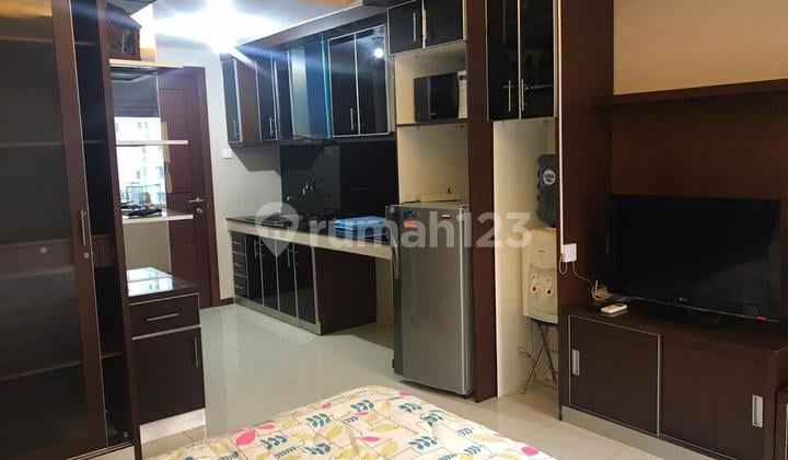 Disewakan Studio Full Furnish Tahunan Di Royal Mediterania,tanjung Duren
