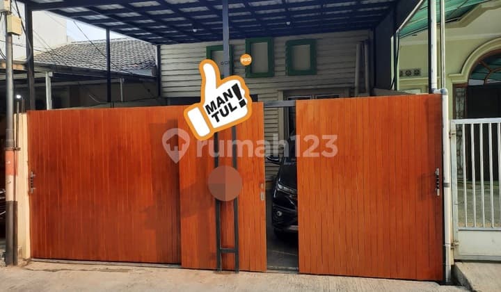 Kelapa Gading Permai House with 3-Car Carport