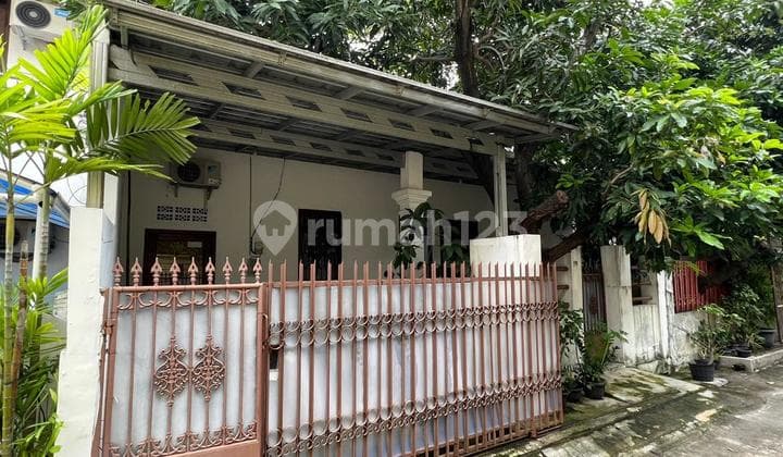 Rumah Sunter Agung Seberang Podomoro