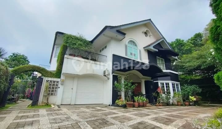 Dijual rumah mewah view golf di cluster sentul city bogor