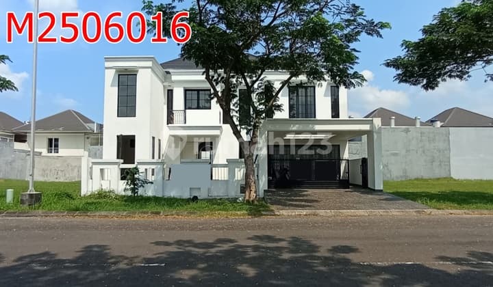 For Sale New House Royal Residence Near Wiyung Lakarsantri Graha Family
