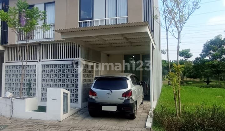 For Sale Ready-to-Occupy Home Royal Residence Near Graha Famili Citraland Pakuwon Mall