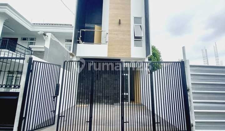 Rumah Minimalis Dekat Petukngan Selatan Harga Perdana