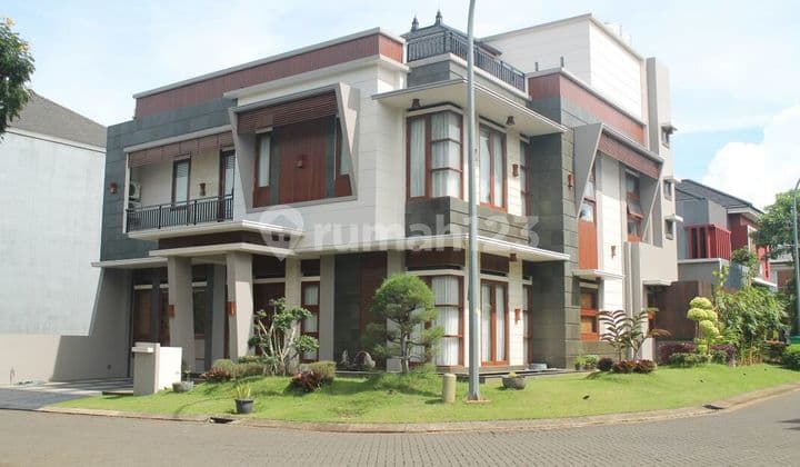 Rumah Mewah Hook Strategis Murah di Bsd