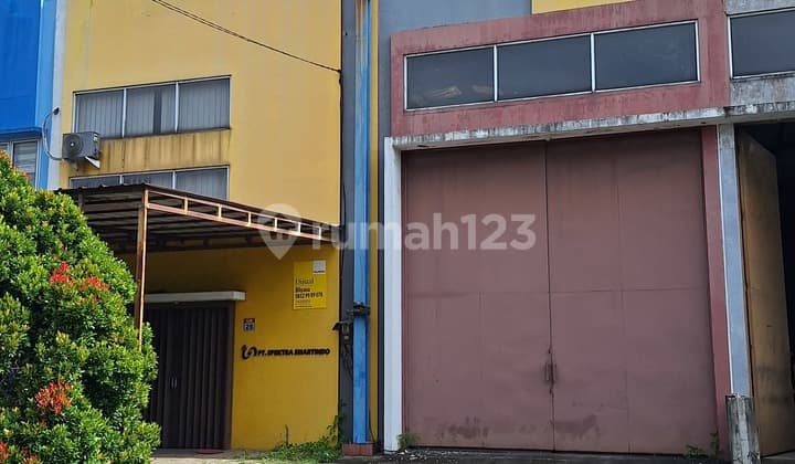 Gunung Sindur Gudang Dalam Kompleks Siap Pakai