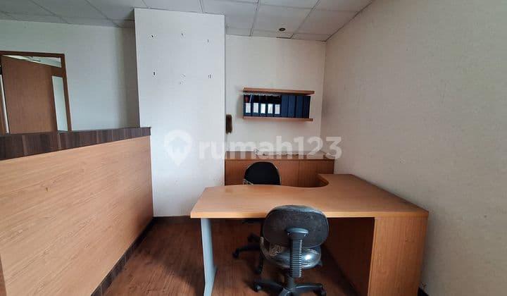 Office Space No Gage, Dekat ke MH Thamrin