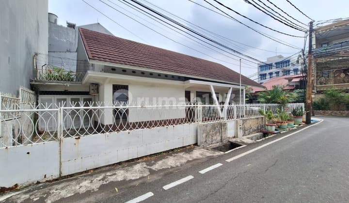Petojo Rumah Lama Kondisi Baik Akses Mudah