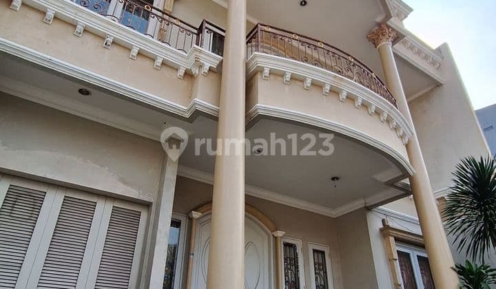 Cideng Barat Rumah Bagus Siap Huni di Pusat Kota