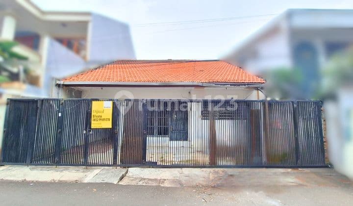 Tomang Rumah Tua Lingkungan Lebar 10 Meter