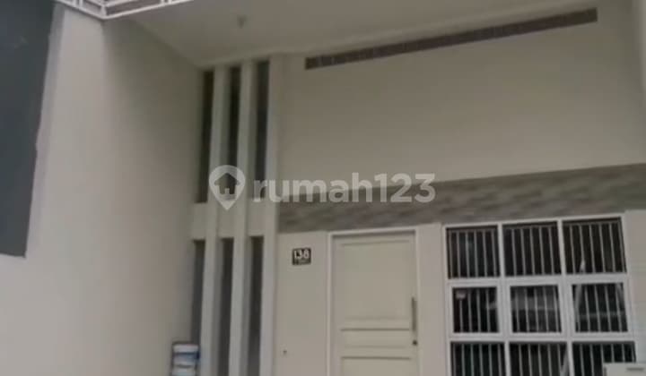 Jelambar Rumah Minimalis Dekat Jl Raya Latumenten