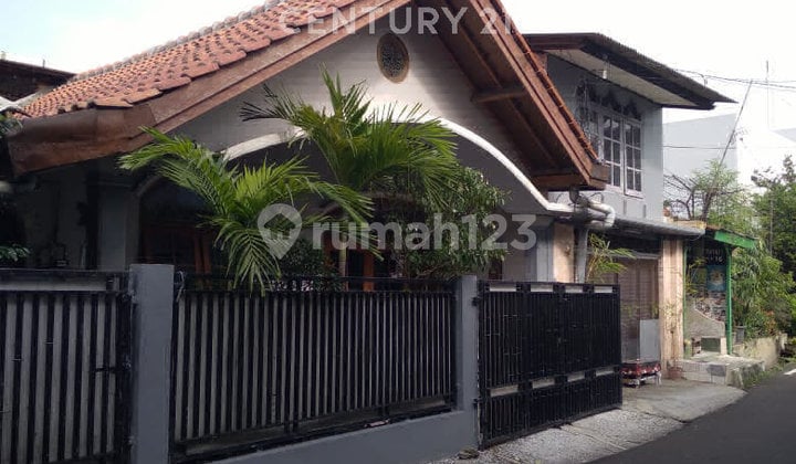 Good Environment House Ready to Occupy in Rawamangun