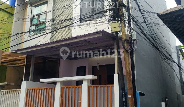 Rumah Full Furnished di Johar Baru Jakarta Pusat Lokasi Strategis