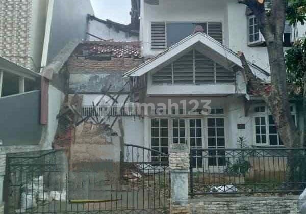Rumah Hitung Tanah Lokasi Bagus di Rawamangun