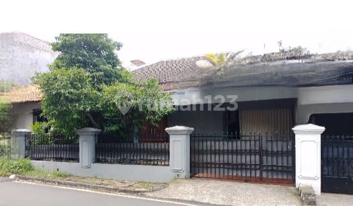 Pondok Kelapa - Dijual Rumah Lokasi Strategis Akses Jalan 2 Mobil
