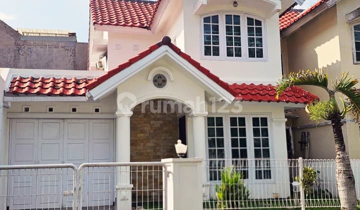 Rumah Villa Valensia, Pakuwon Indah Surabaya