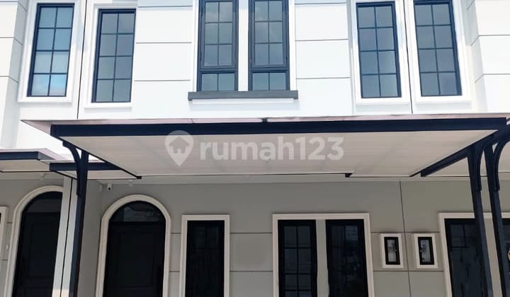 Rumah Bagus HGB di Mansion Nine, Surabaya