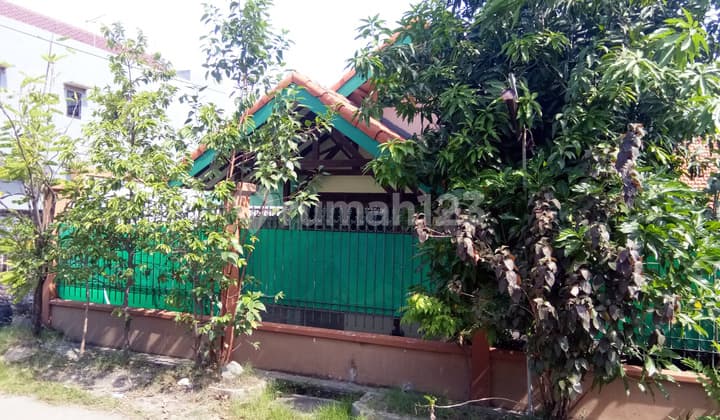 Rumah Bagus di Jl. Bratang Gede, Ngagel Surabaya