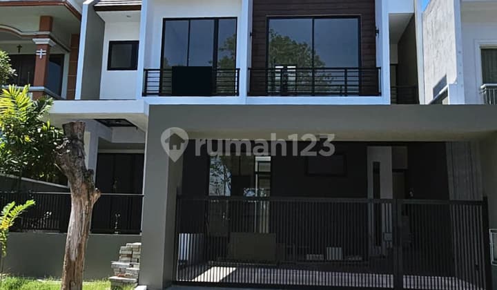 Rumah Baru HGB di Graha Famili, Surabaya