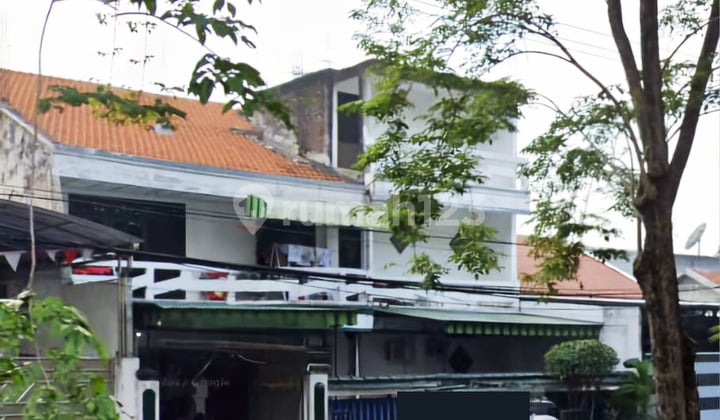 Rumah Raya Rungkut Asri Tengah, Surabaya