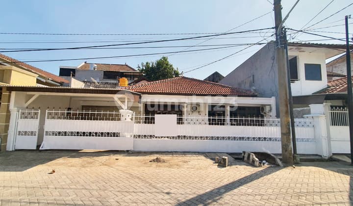 Rumah Bagus di Jl. Darmo Harapan Utara
, Surabaya