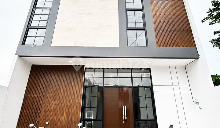 Rumah Bagus di Sutorejo Timur
, Surabaya