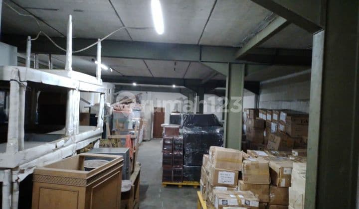 GUDANG DAN KANTOR 2 LANTAI