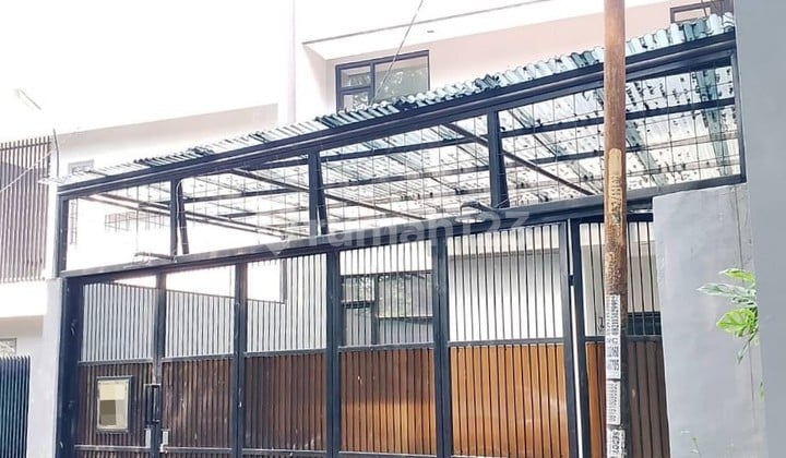 Rumah Siap Huni 2 Lantai Lokasi Dekat Tol Buah Batu Di Kota Bandung