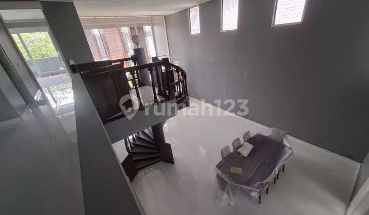 Disewakan Rumah Modern Minimalis Lokasi Stratedis di Sayap Sukahaji