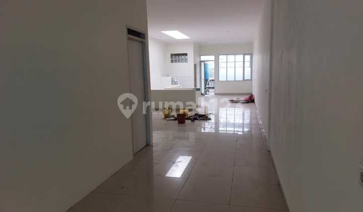 For Rent 2-Story Shop House Ready for Business Taman Kopo Indah I