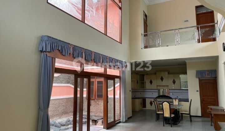 Dijual Rumah Mewah 2 Lantai di Pasteur, Bandung Utara