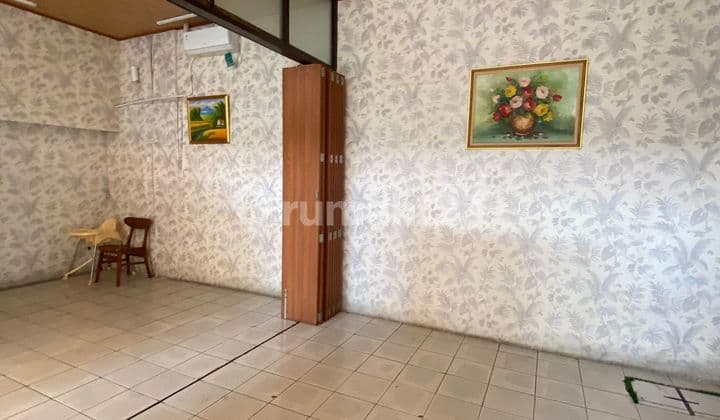 Disewakan Ruang Usaha Lokasi Strategis di Mainroad Setiabudi