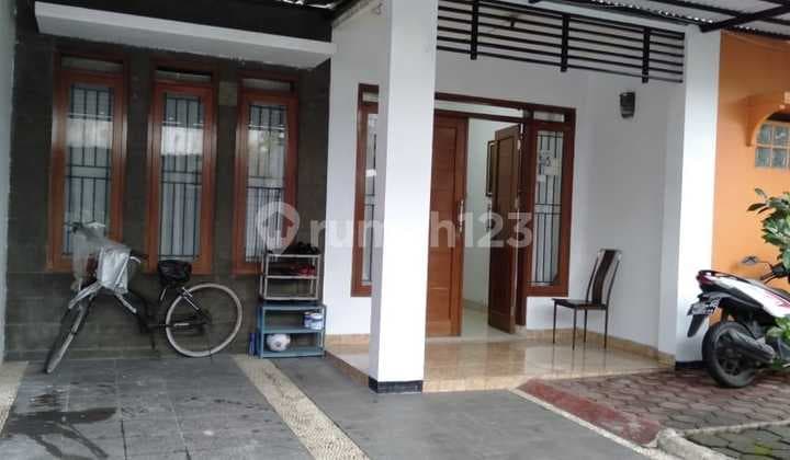 Dijual Rumah 2 Lantai Siap Huni di Sayap Buah Batu