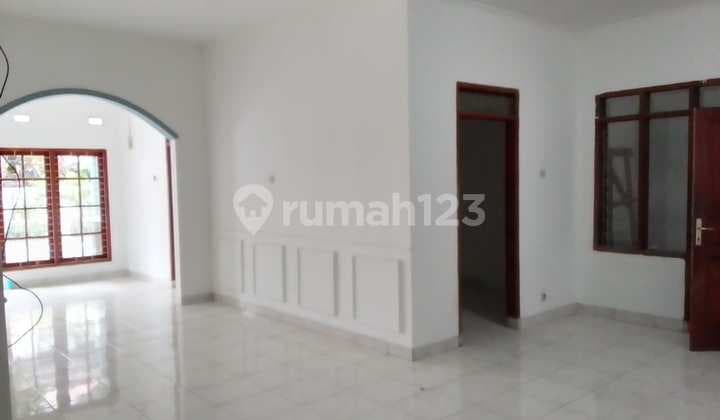 For Rent Ready-to-Occupy House in Pejuang Student Wing, Bandung