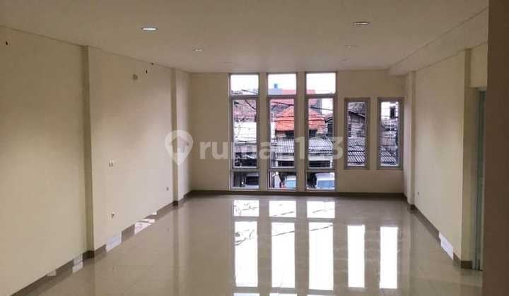 For Rent 2 4-Story Shophouses on Main Road Moh Toha Bandung
