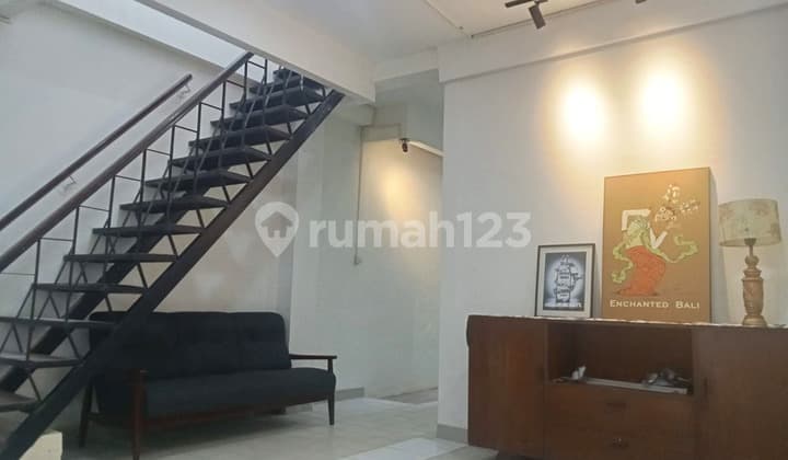 For Rent Semi-Furnished House in Central City, Sayap Pungkur Area, Near Alun-Alun Bandung